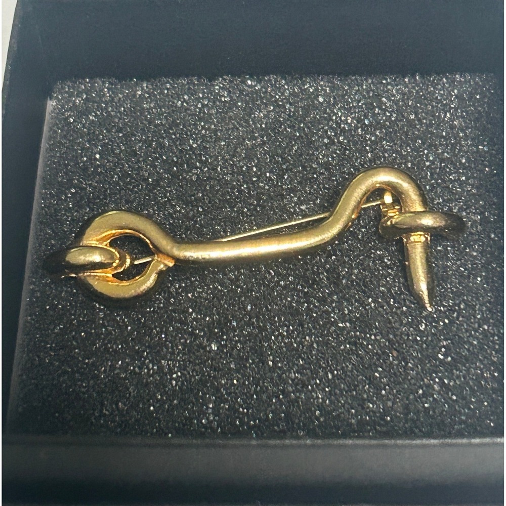 Accessocraft NYC Vintage Gold Tone Hook and Eye Nautical Link Brooch Pin#709